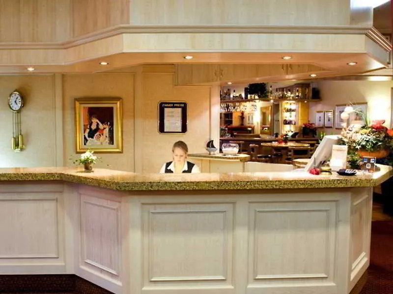 Alt Lohbruegger Hof Hotel Hamburgo 4*,