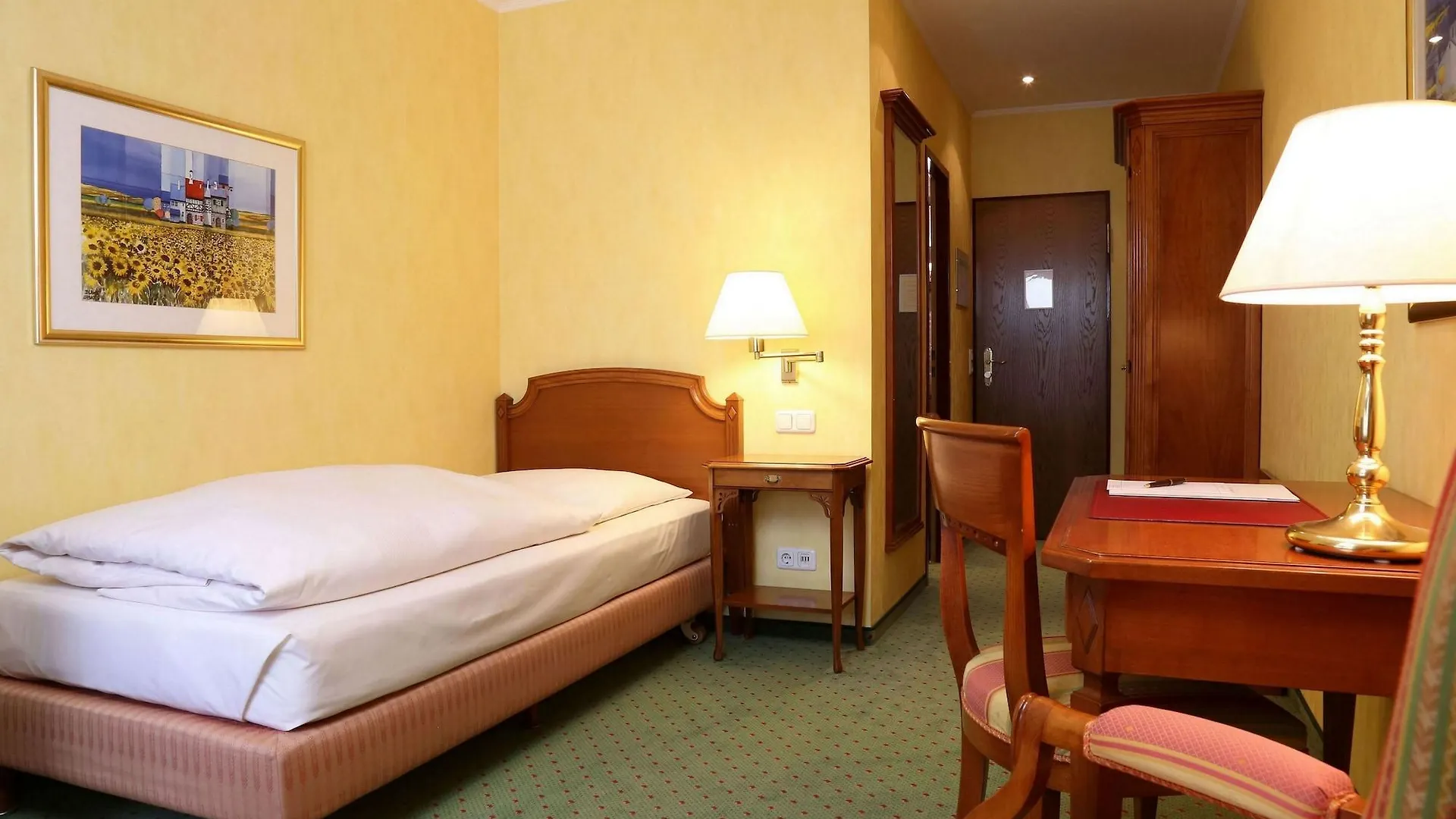 Alt Lohbruegger Hof Otel Hamburg 4*,