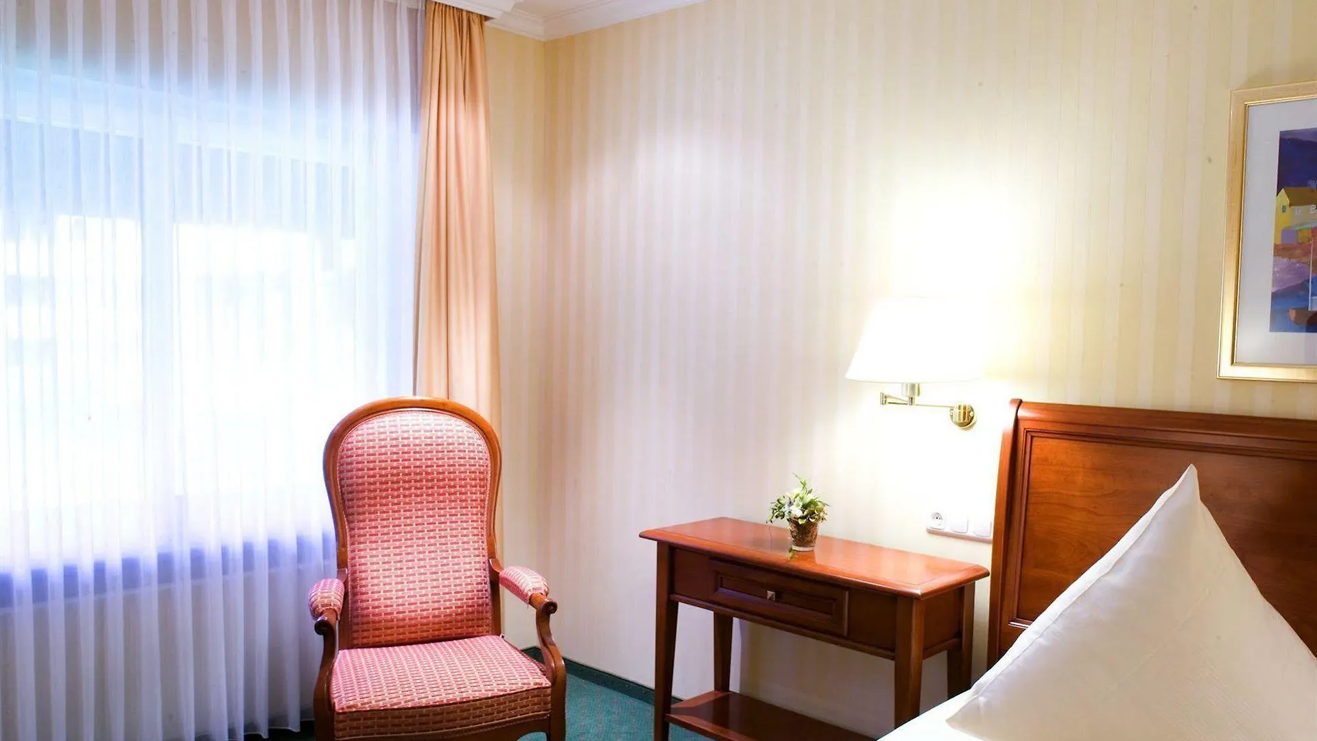 Alt Lohbruegger Hof Otel Hamburg 4*,
