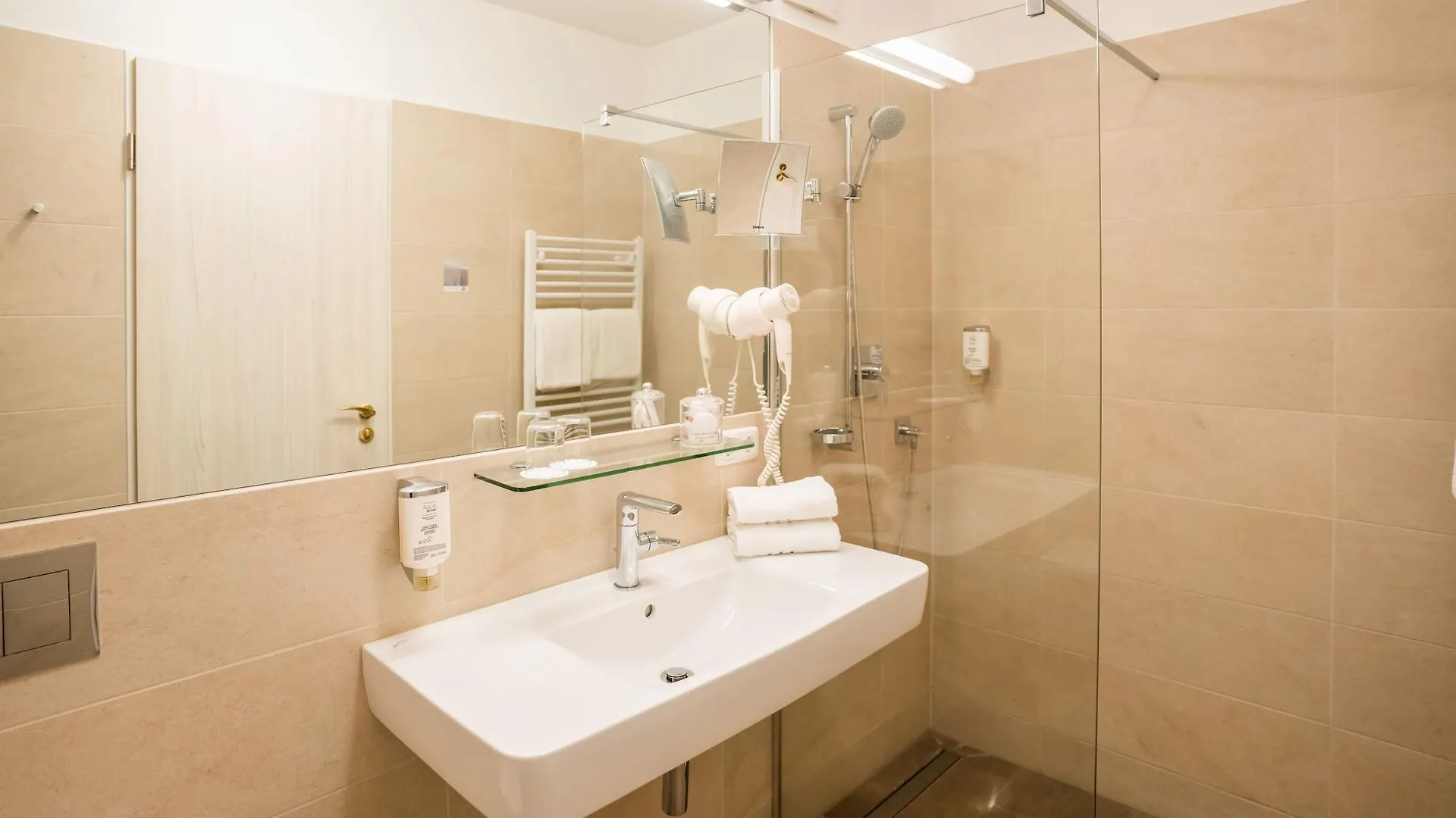 Alt Lohbruegger Hof Hotel Hamburg